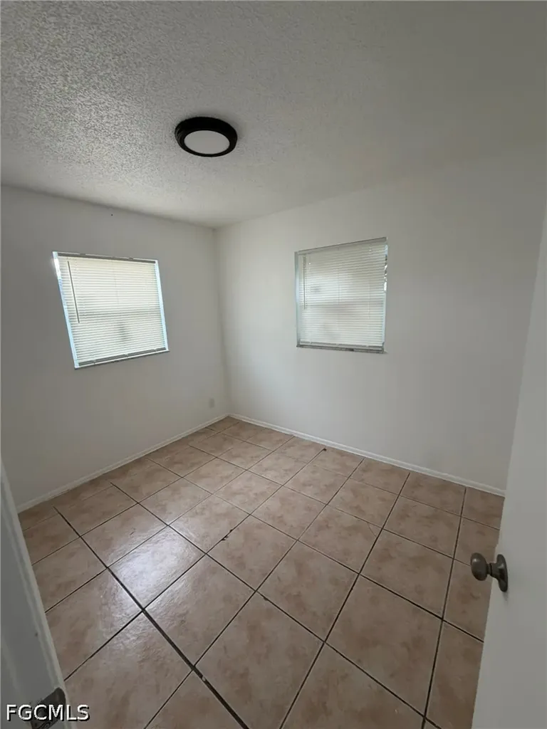 5413-5427 3rd Avenue Fort Myers FL 33907