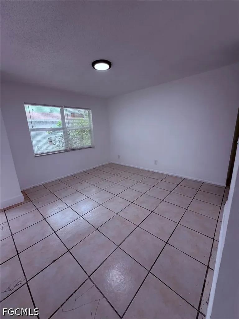 5413-5427 3rd Avenue Fort Myers FL 33907
