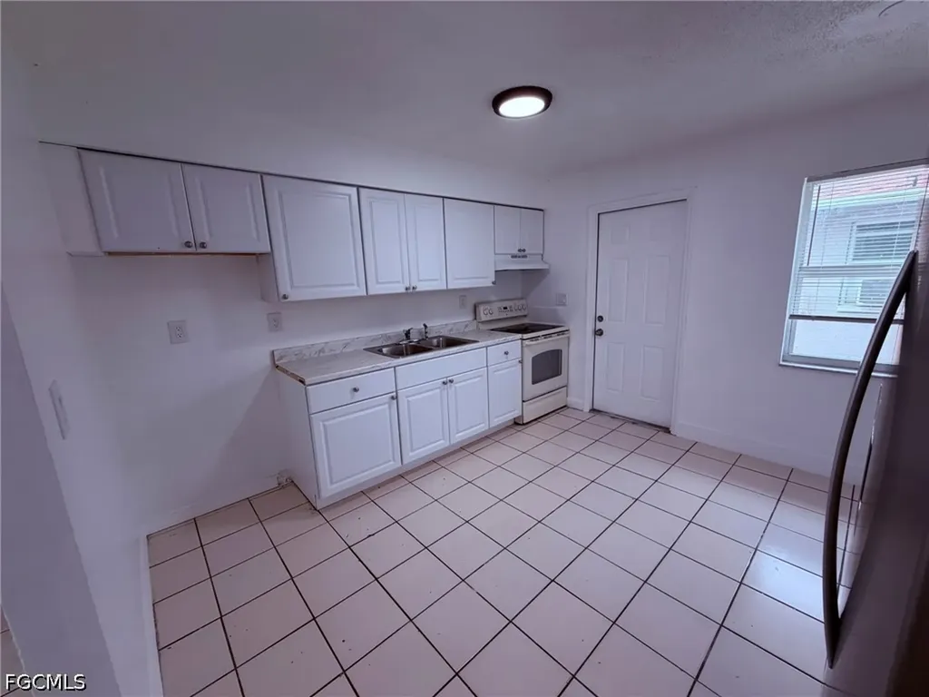 5413-5427 3rd Avenue Fort Myers FL 33907