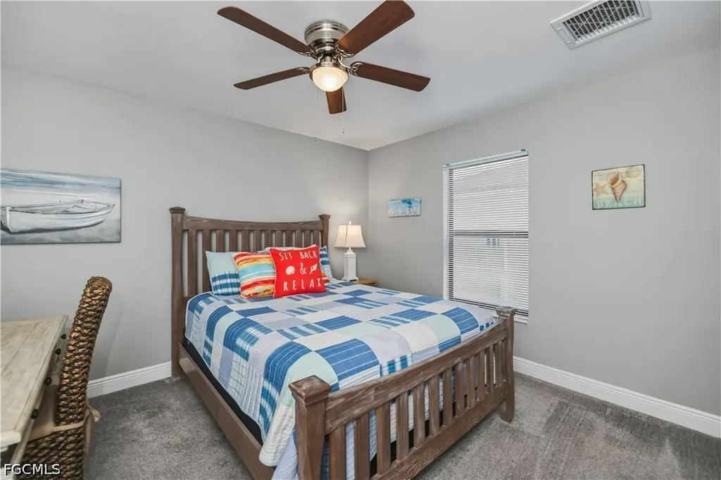 910 SW 12th Terrace Cape Coral FL 33991