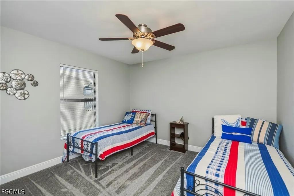 910 SW 12th Terrace Cape Coral FL 33991