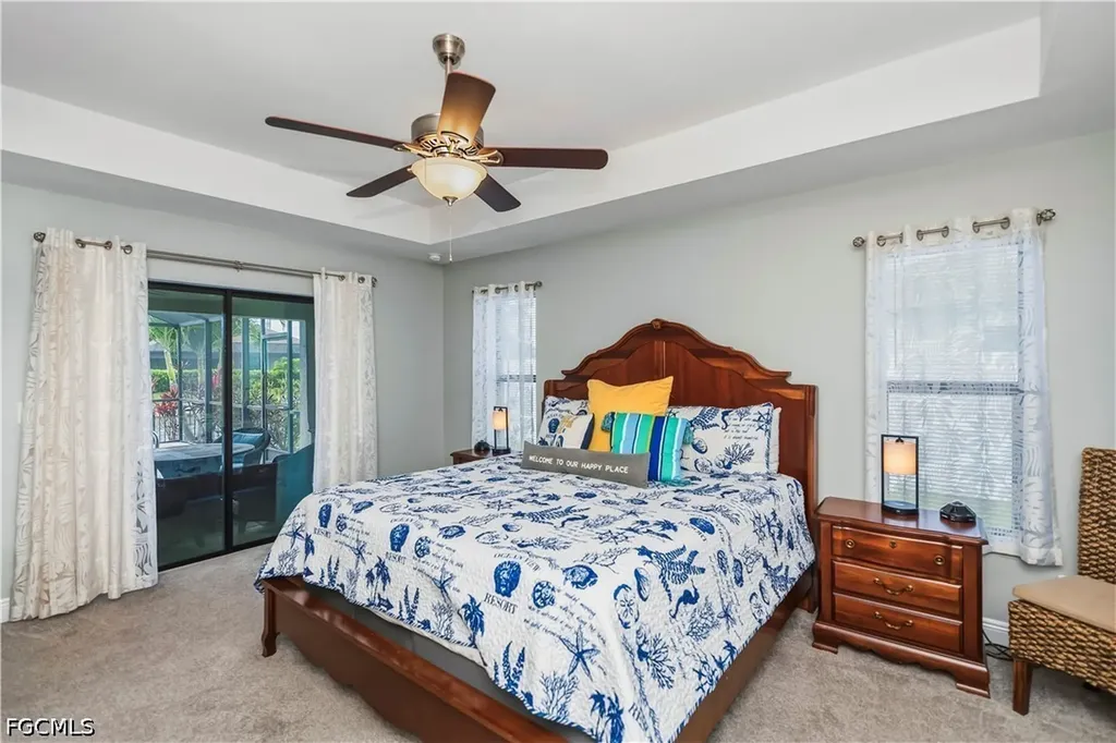 910 SW 12th Terrace Cape Coral FL 33991