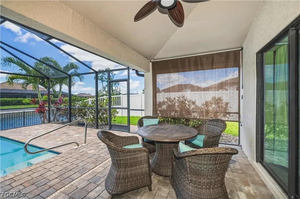 910 SW 12th Terrace Cape Coral FL 33991