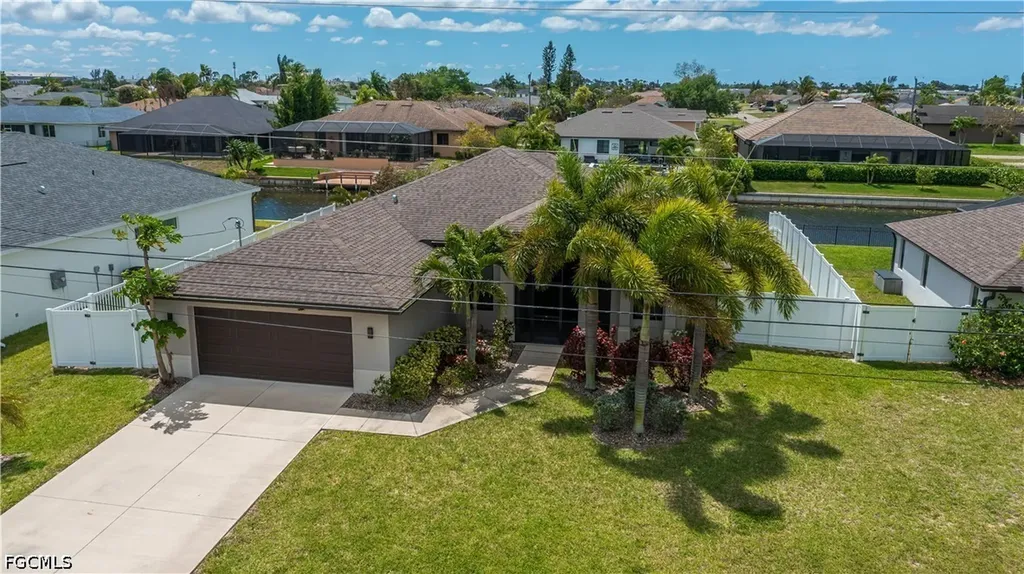 910 SW 12th Terrace Cape Coral FL 33991