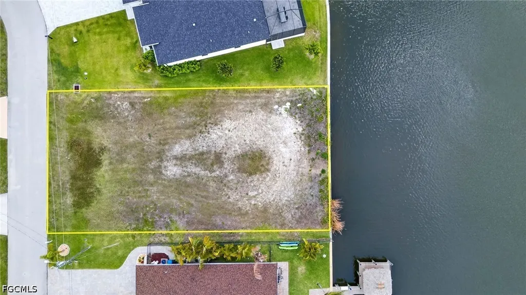 2856 SW 26th Place Cape Coral FL 33914