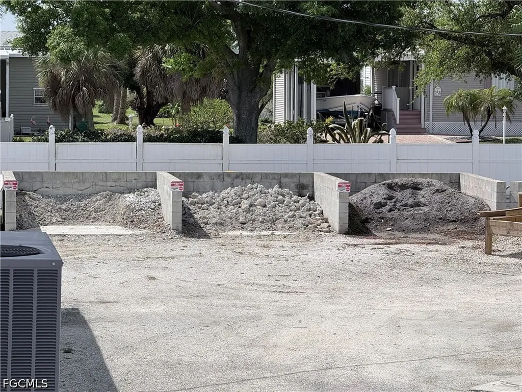 51 Amsterdam Avenue Punta Gorda FL 33950