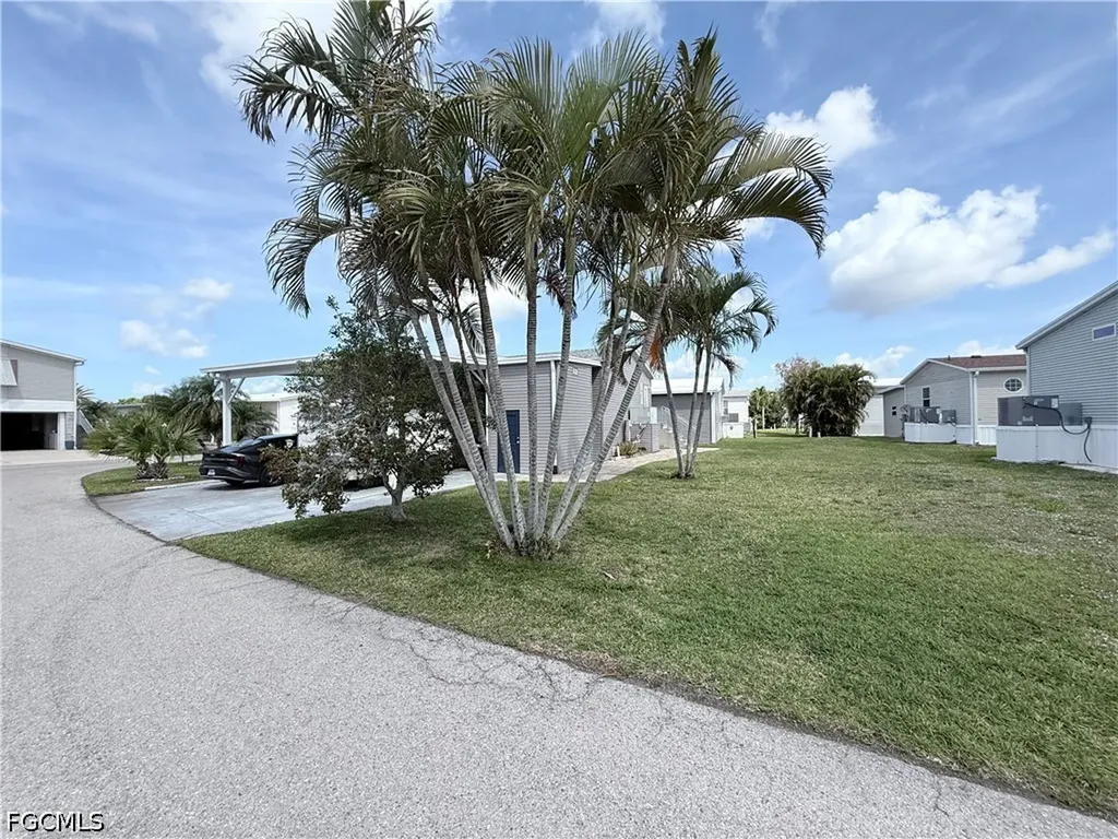 51 Amsterdam Avenue Punta Gorda FL 33950