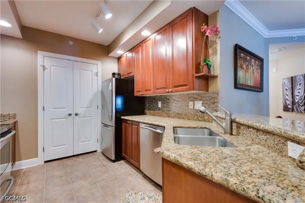 2825 Palm Beach Boulevard Fort Myers FL 33916