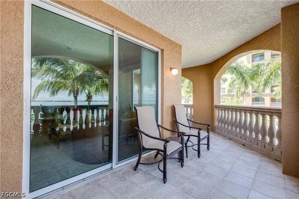 2825 Palm Beach Boulevard Fort Myers FL 33916