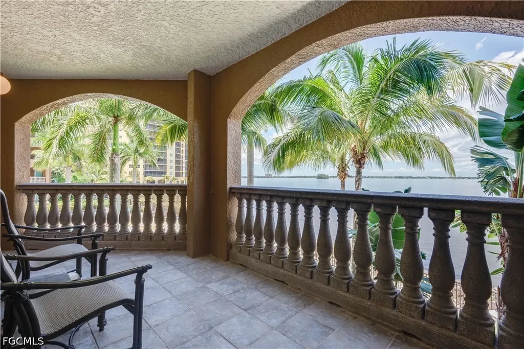 2825 Palm Beach Boulevard Fort Myers FL 33916