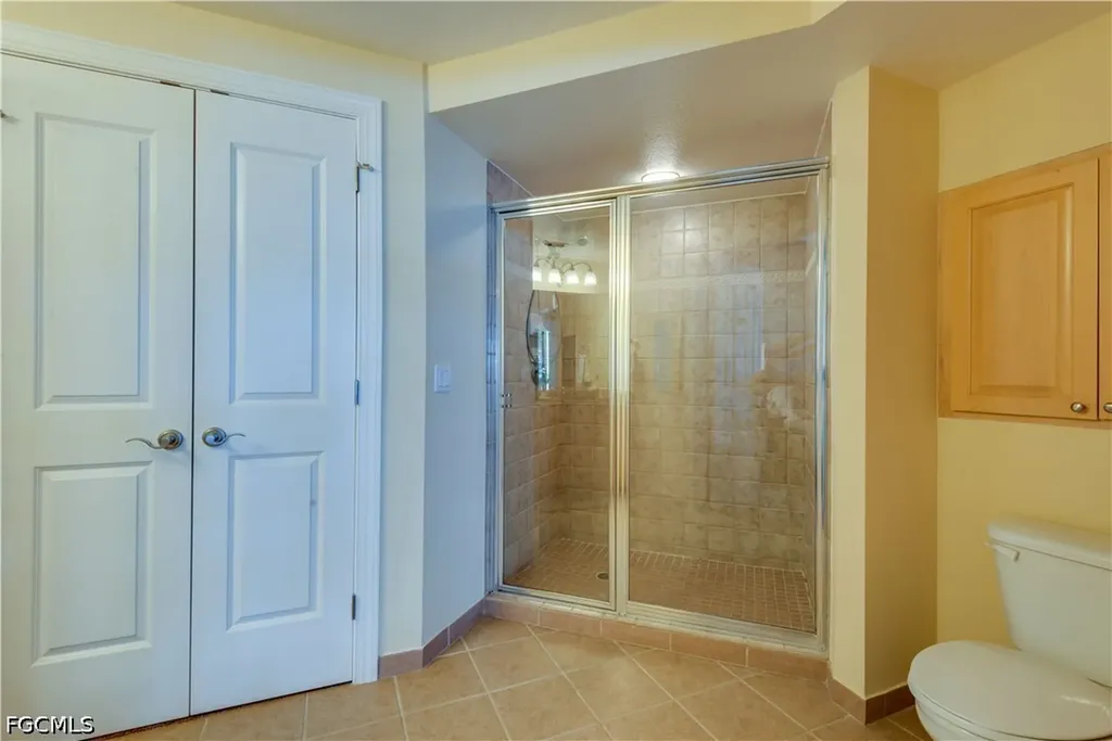 2825 Palm Beach Boulevard Fort Myers FL 33916