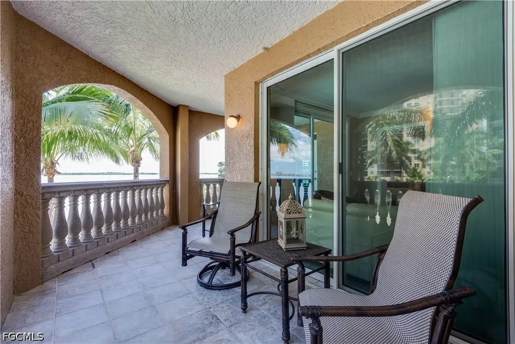 2825 Palm Beach Boulevard Fort Myers FL 33916