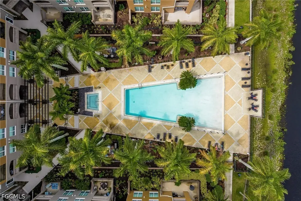 2825 Palm Beach Boulevard Fort Myers FL 33916