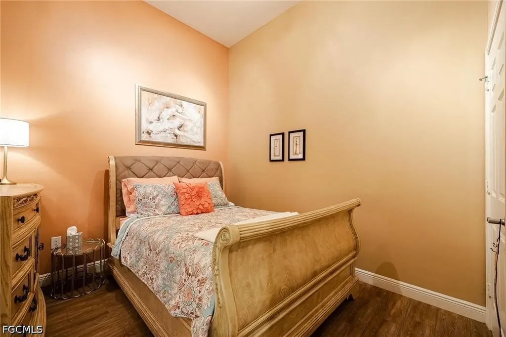 2745 1st Street Fort Myers FL 33916
