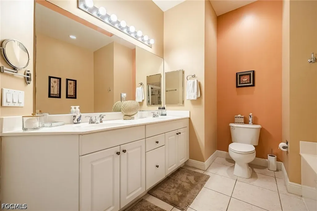 2745 1st Street Fort Myers FL 33916