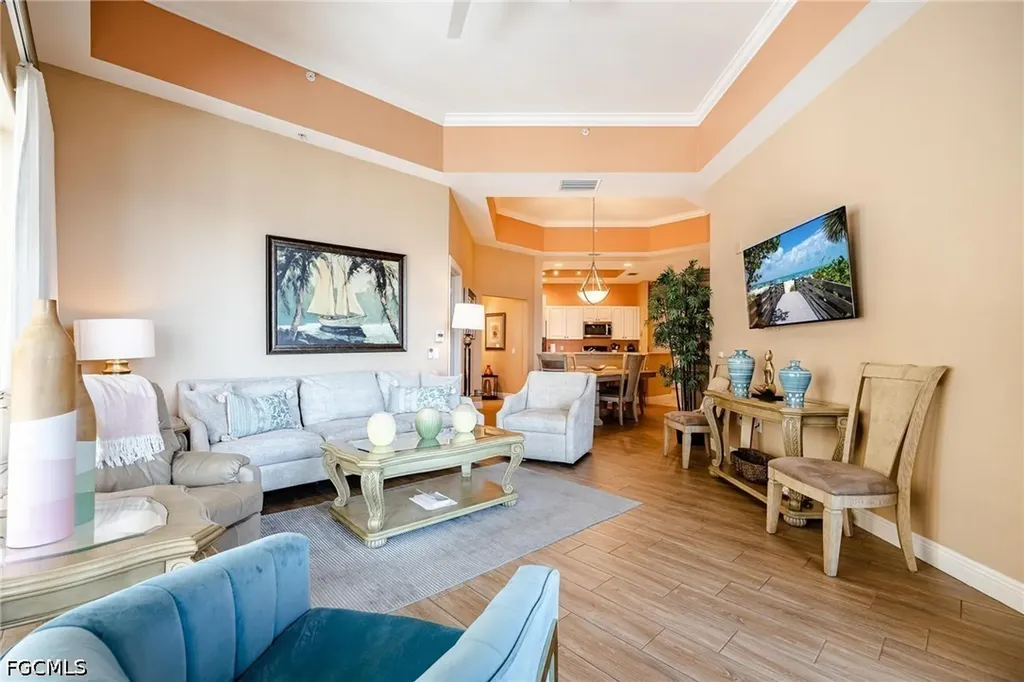 2745 1st Street Fort Myers FL 33916