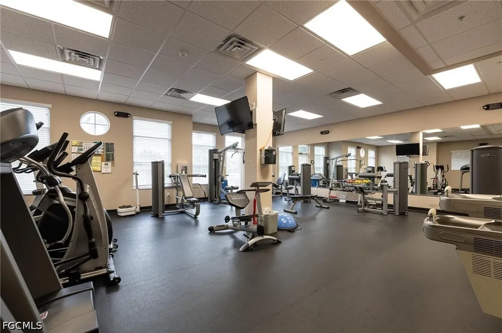 2745 1st Street Fort Myers FL 33916