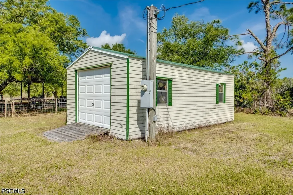 17090 Silver Panther Lane Fort Myers FL 33913