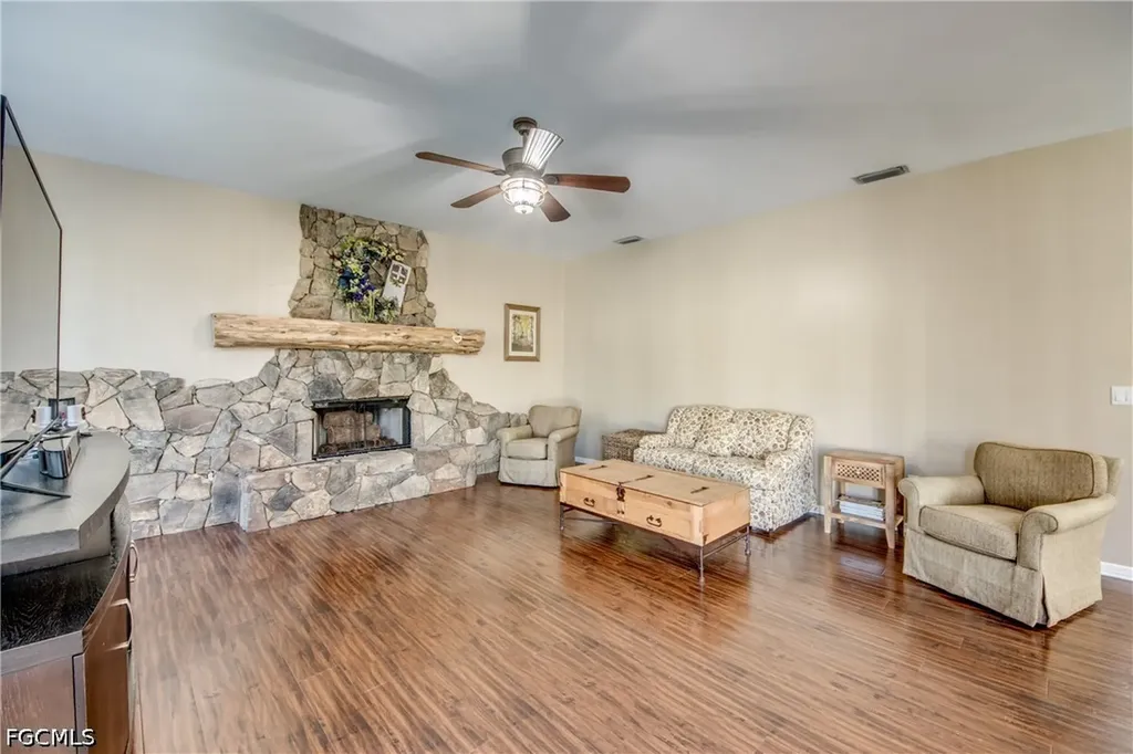 17090 Silver Panther Lane Fort Myers FL 33913