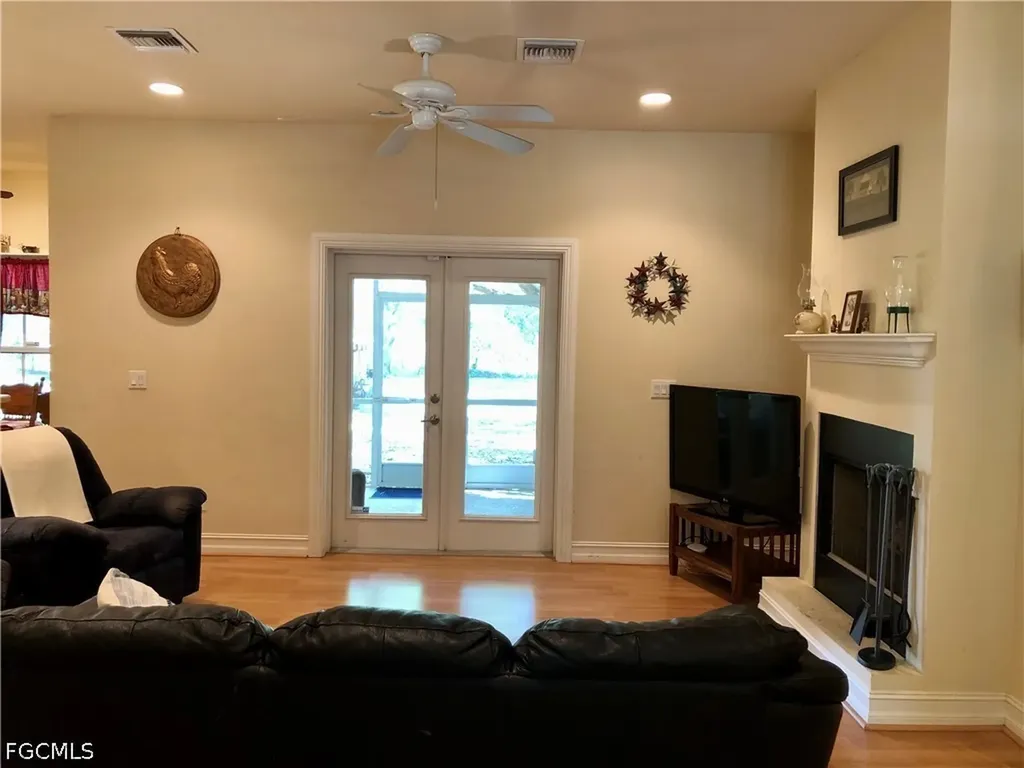 20100 Langford Road Alva FL 33920