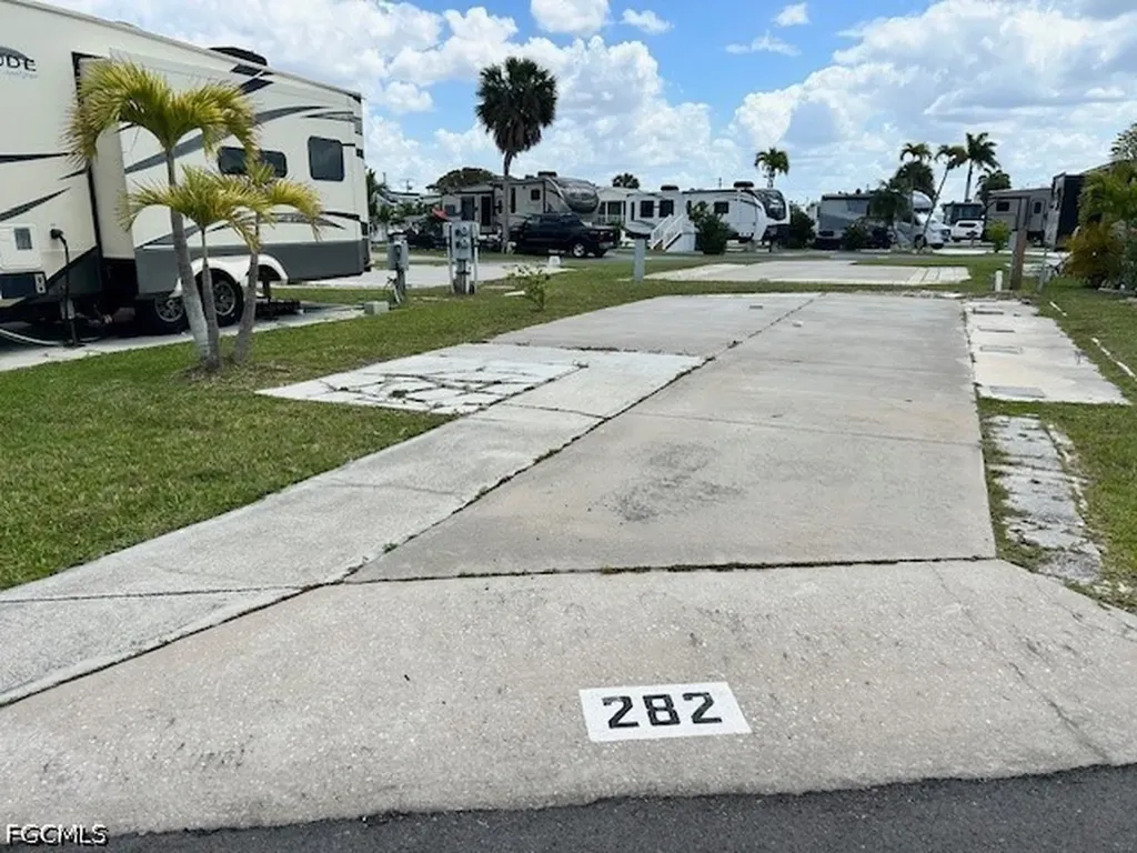 19681 Summerlin Road 282 Fort Myers FL 33908