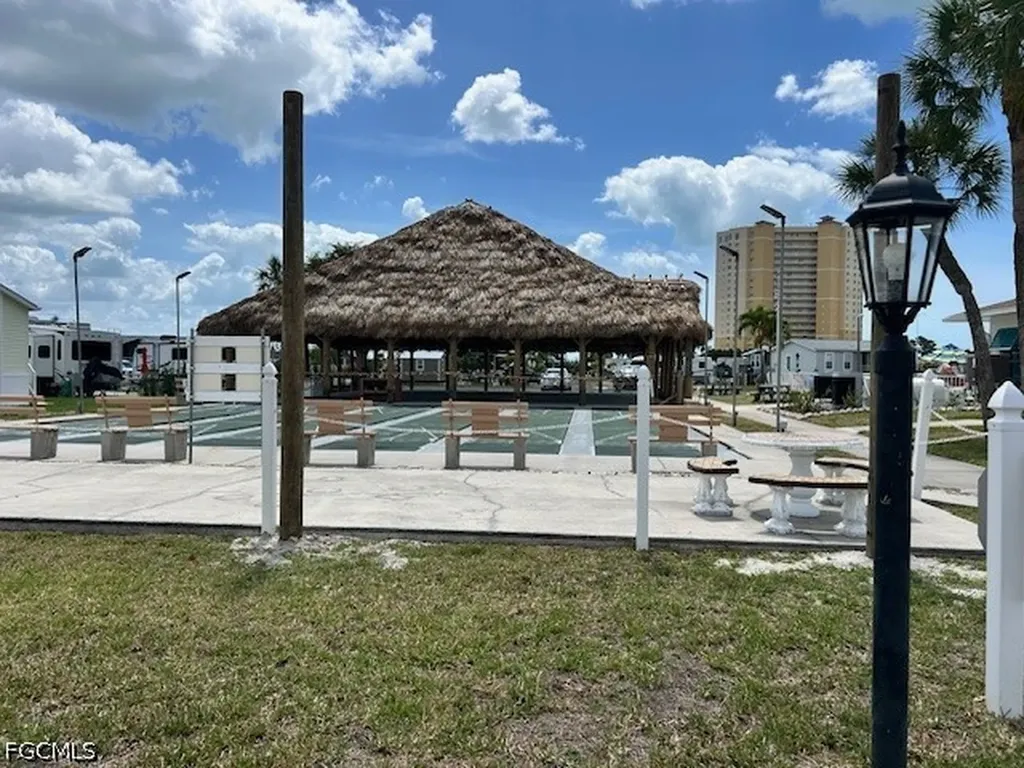 19681 Summerlin Road 282 Fort Myers FL 33908