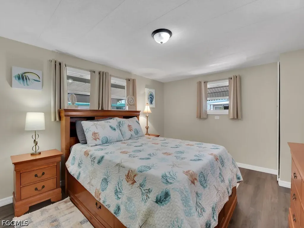 37 Channel Lane Fort Myers FL 33905