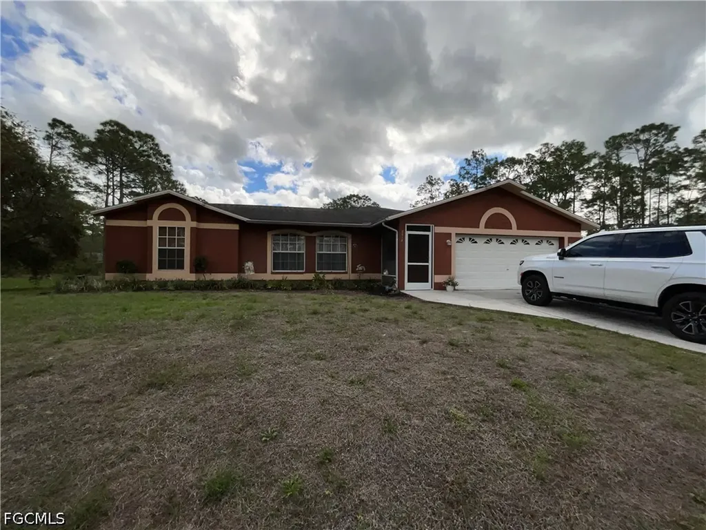 2218 Jackson Avenue Alva FL 33920