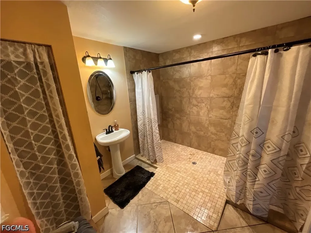 2218 Jackson Avenue Alva FL 33920