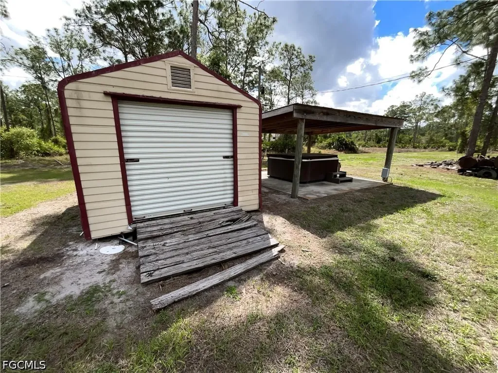 2218 Jackson Avenue Alva FL 33920