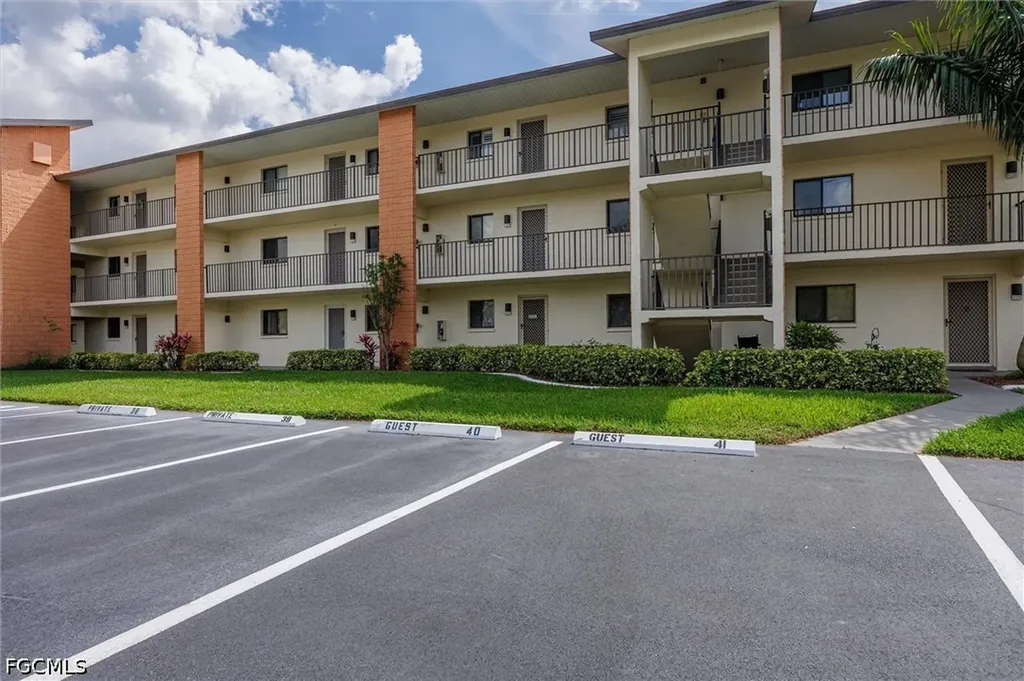 16200 Bay Pointe Boulevard North Fort Myers FL 33917