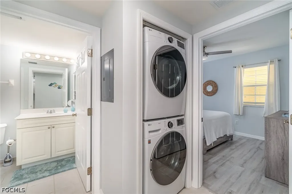 1781 Four Mile Cove Parkway Cape Coral FL 33990