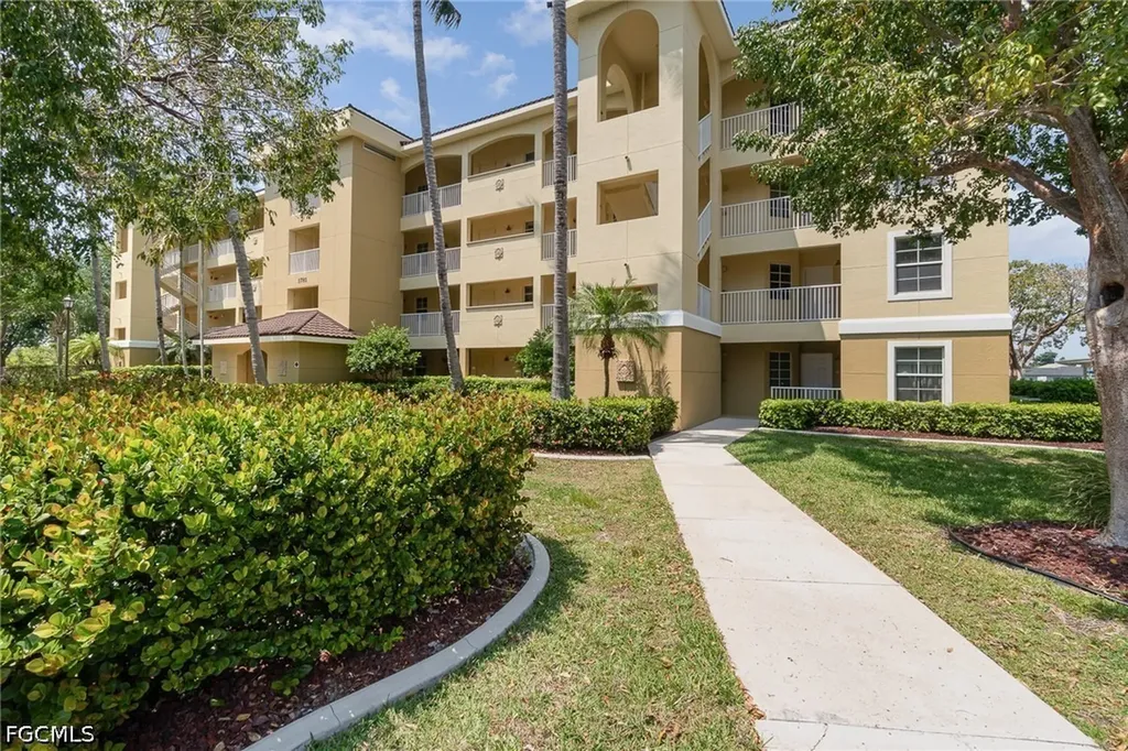 1781 Four Mile Cove Parkway Cape Coral FL 33990