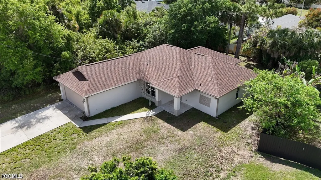 2907 12th Street W Lehigh Acres FL 33971
