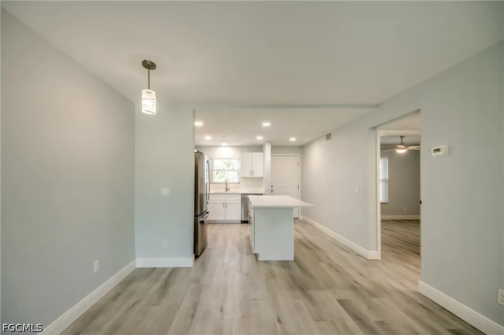 16881 Davis Road Fort Myers FL 33908