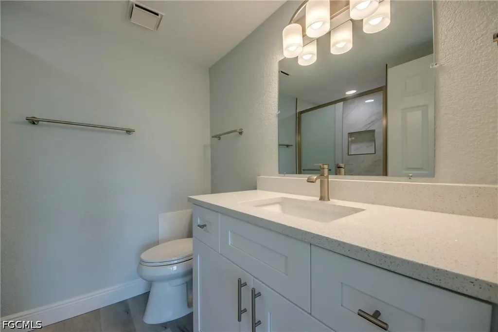 16881 Davis Road Fort Myers FL 33908