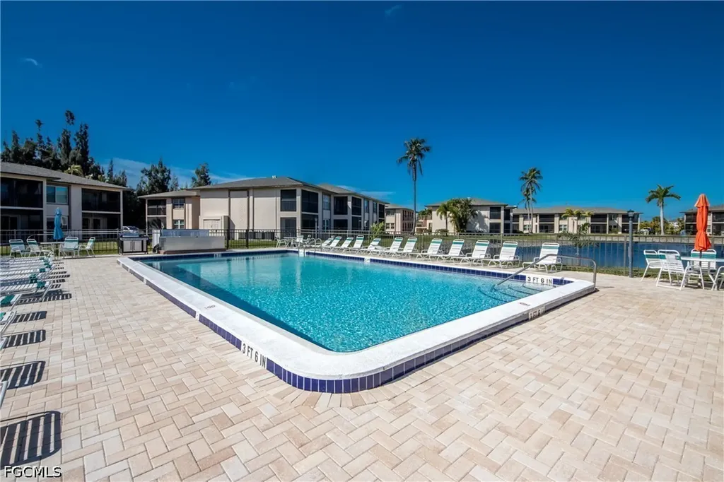 16881 Davis Road Fort Myers FL 33908