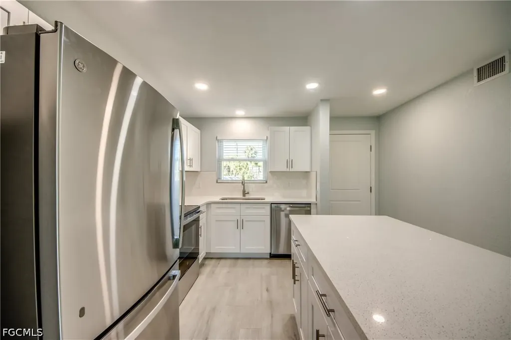 16881 Davis Road Fort Myers FL 33908