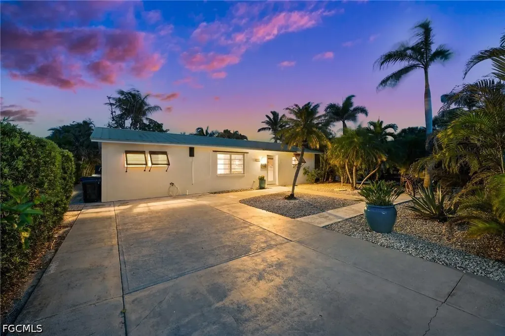 2331 Lemon Street St. James City FL 33956