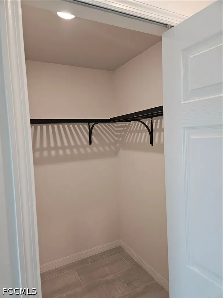 1726 NE 10th Lane Cape Coral FL 33909