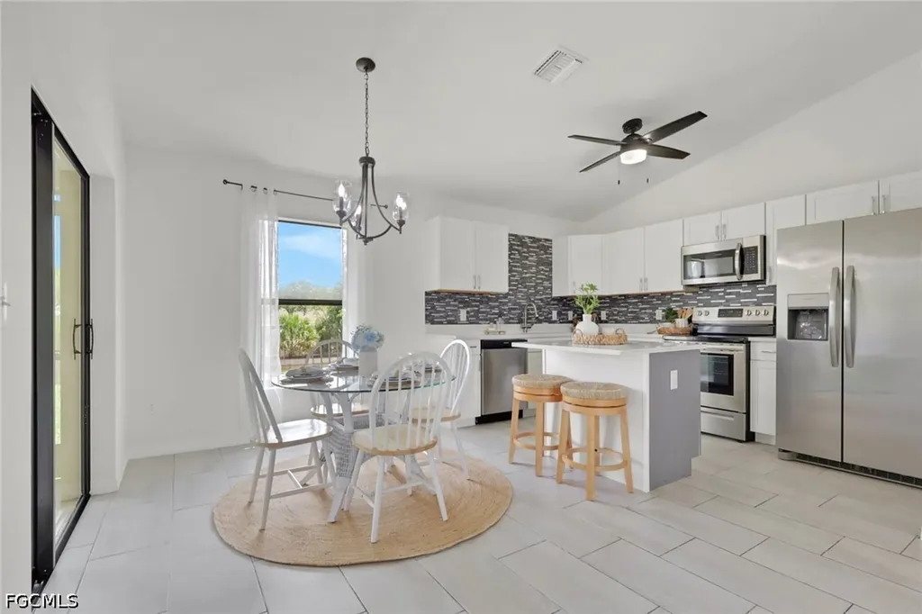 1726 NE 10th Lane Cape Coral FL 33909