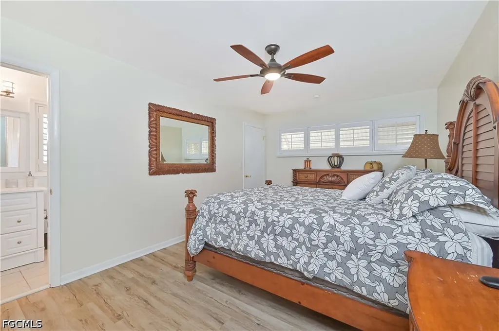4520 SE 9th Avenue Cape Coral FL 33904