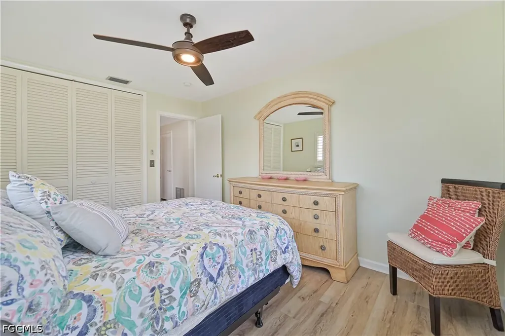 4520 SE 9th Avenue Cape Coral FL 33904