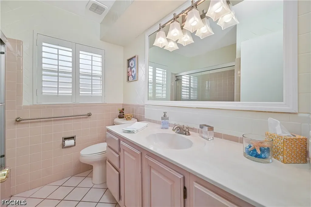 4520 SE 9th Avenue Cape Coral FL 33904
