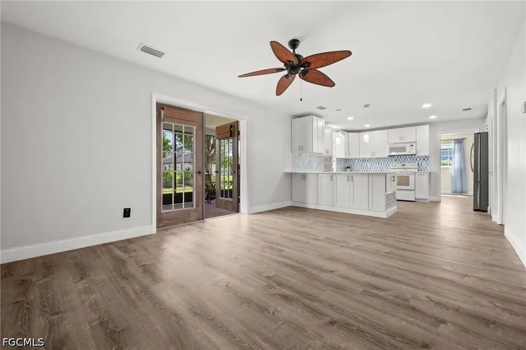 706 SW 51st Terrace Cape Coral FL 33914