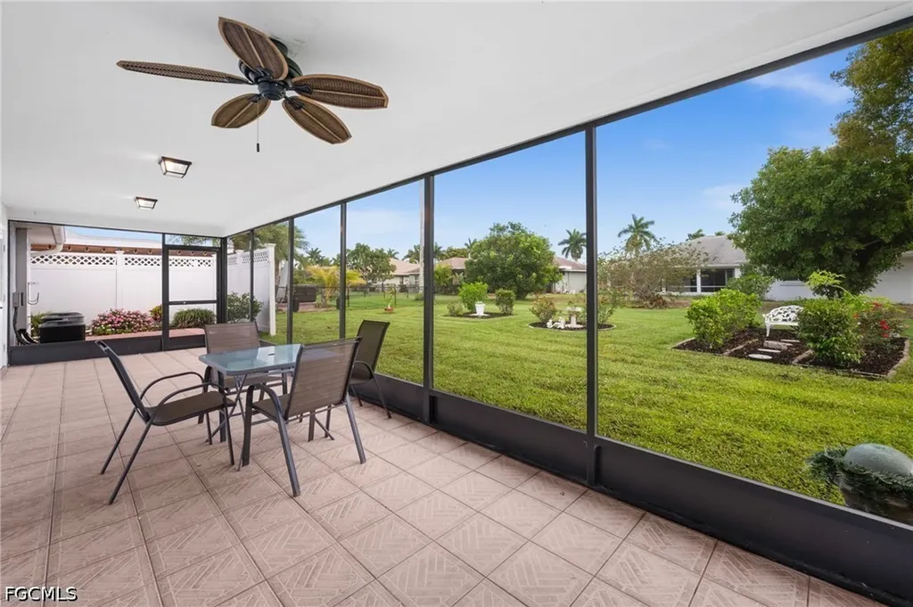 706 SW 51st Terrace Cape Coral FL 33914