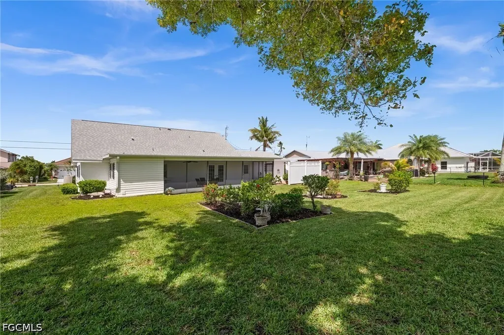 706 SW 51st Terrace Cape Coral FL 33914