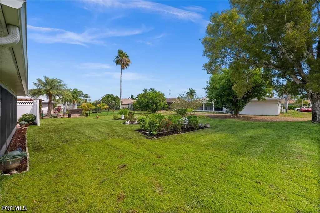 706 SW 51st Terrace Cape Coral FL 33914
