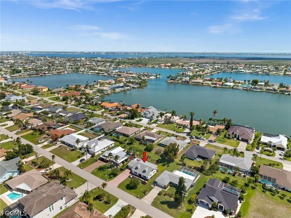 706 SW 51st Terrace Cape Coral FL 33914