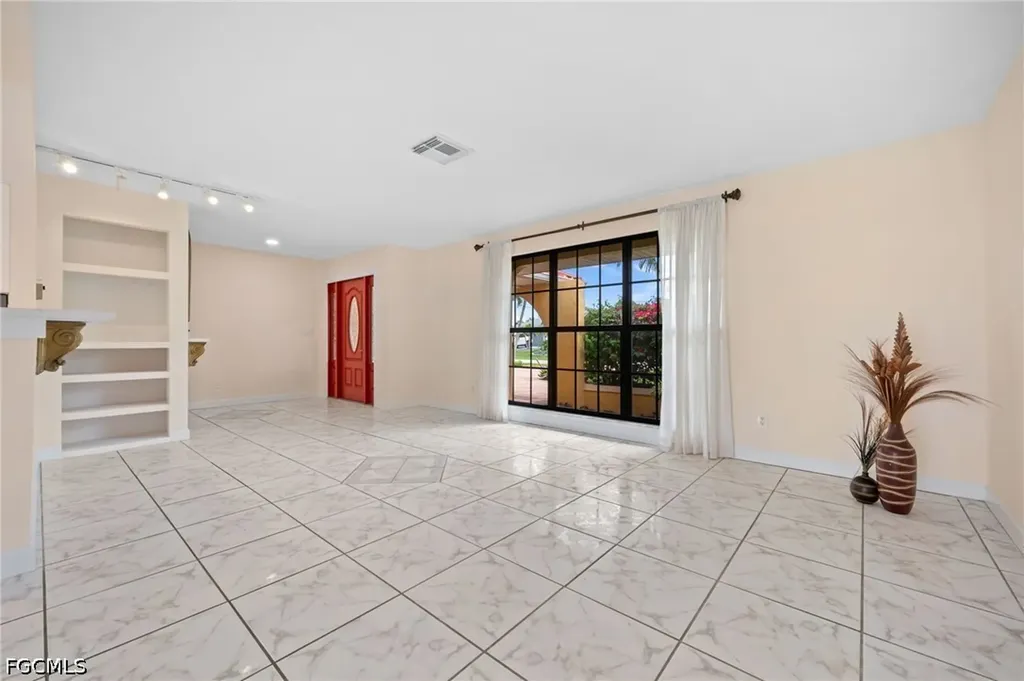 1223 SW 51st Street Cape Coral FL 33914